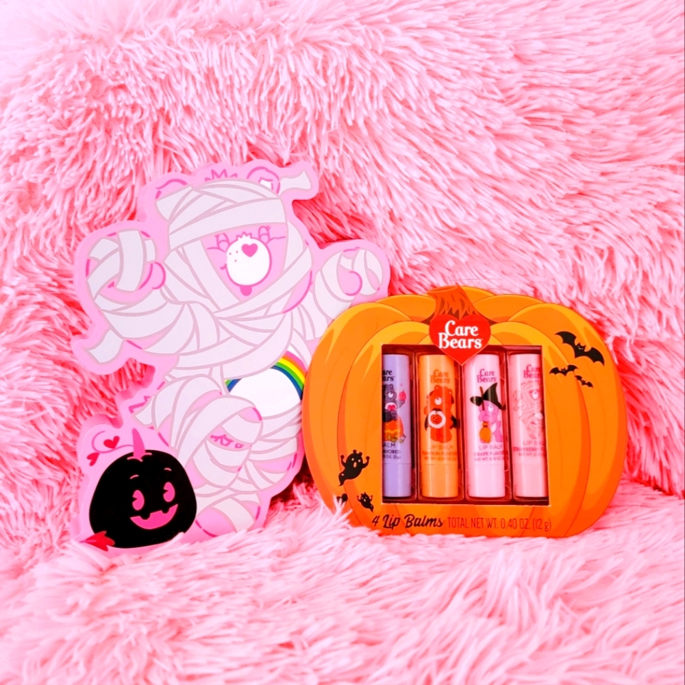 Care Bears Wooden plaque and lip balms - bundle